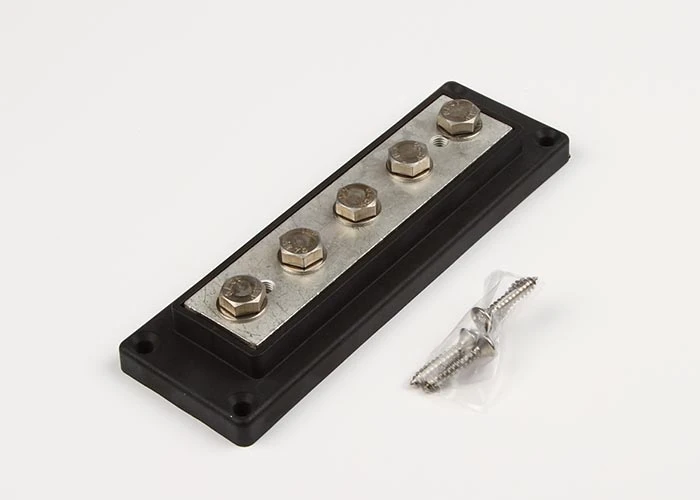 Kopplingsplint 5xM8 svart